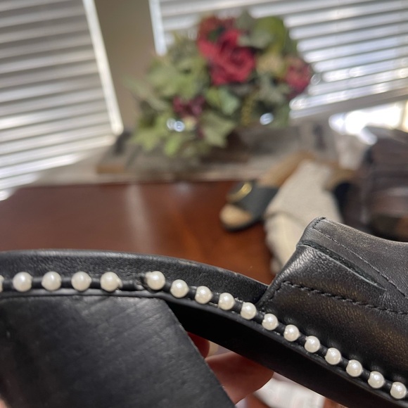 Steve Madden Leather Block Heel Pearl  Decoded Sandals - Picture 12 of 12